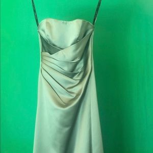 Alfred Angelo Dress/Gawn Clover Size 8